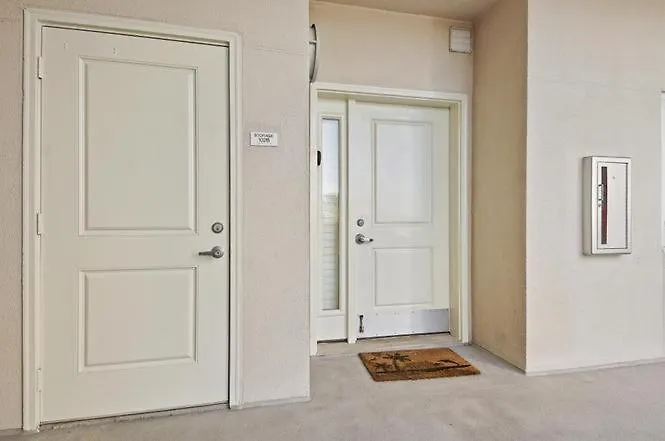 Harbor Landing 102B - Beautiful Harbor Views Villa Destin