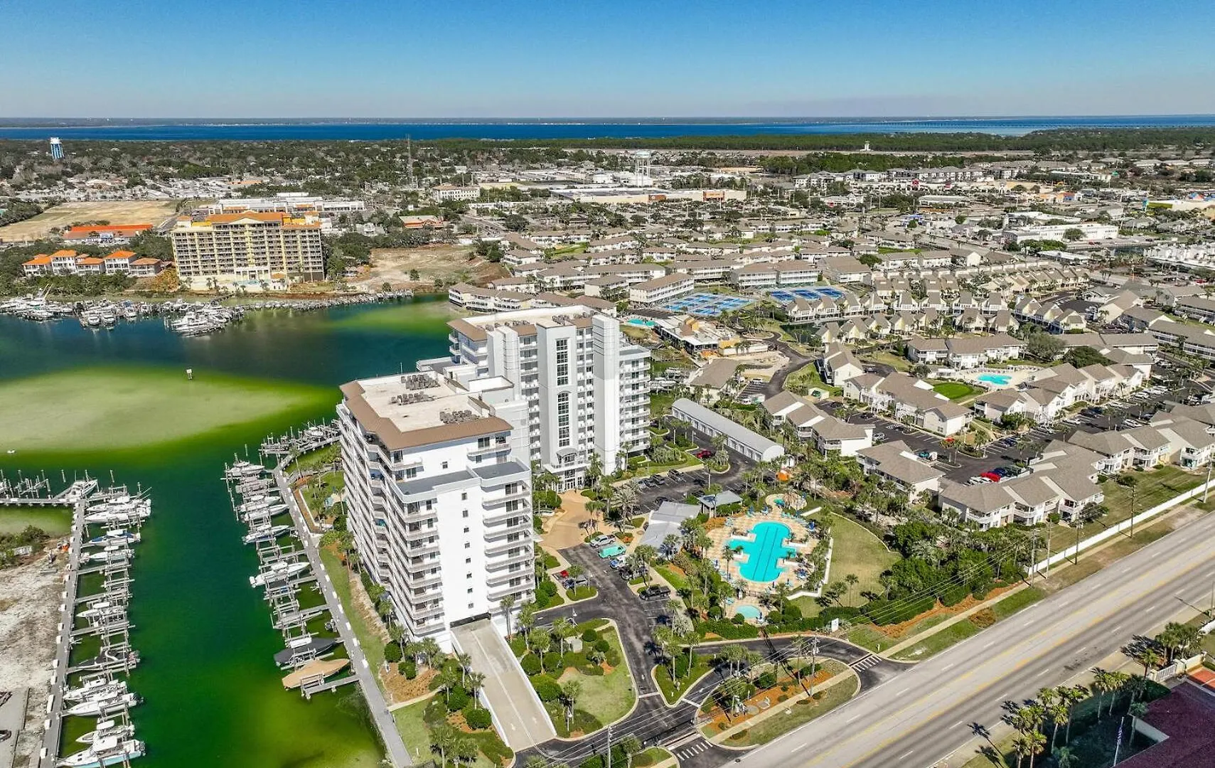 Harbor Landing 102B - Beautiful Harbor Views Villa Destin United States