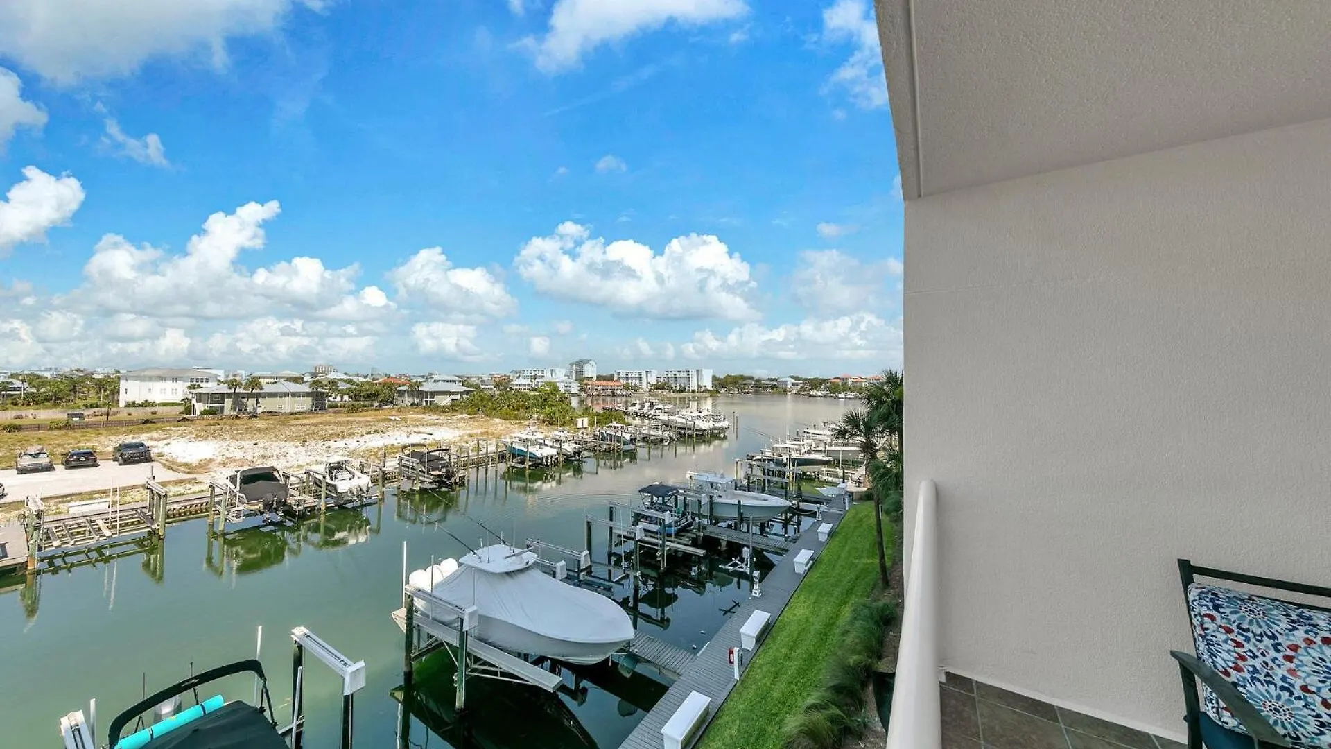 Harbor Landing 102B - Beautiful Harbor Views Villa Destin